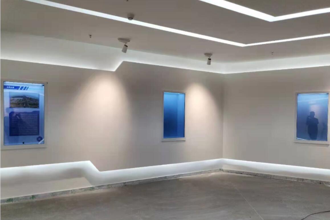 6套 55寸透明橱窗用于上海某展厅